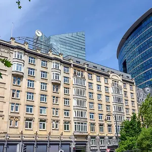 Doubletree By Hilton Brussels بروكسل