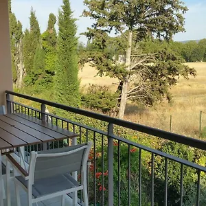 https://apt-50m2-avec-balcon-tout-equipe-proche-davignon.fr-provencehotel.com